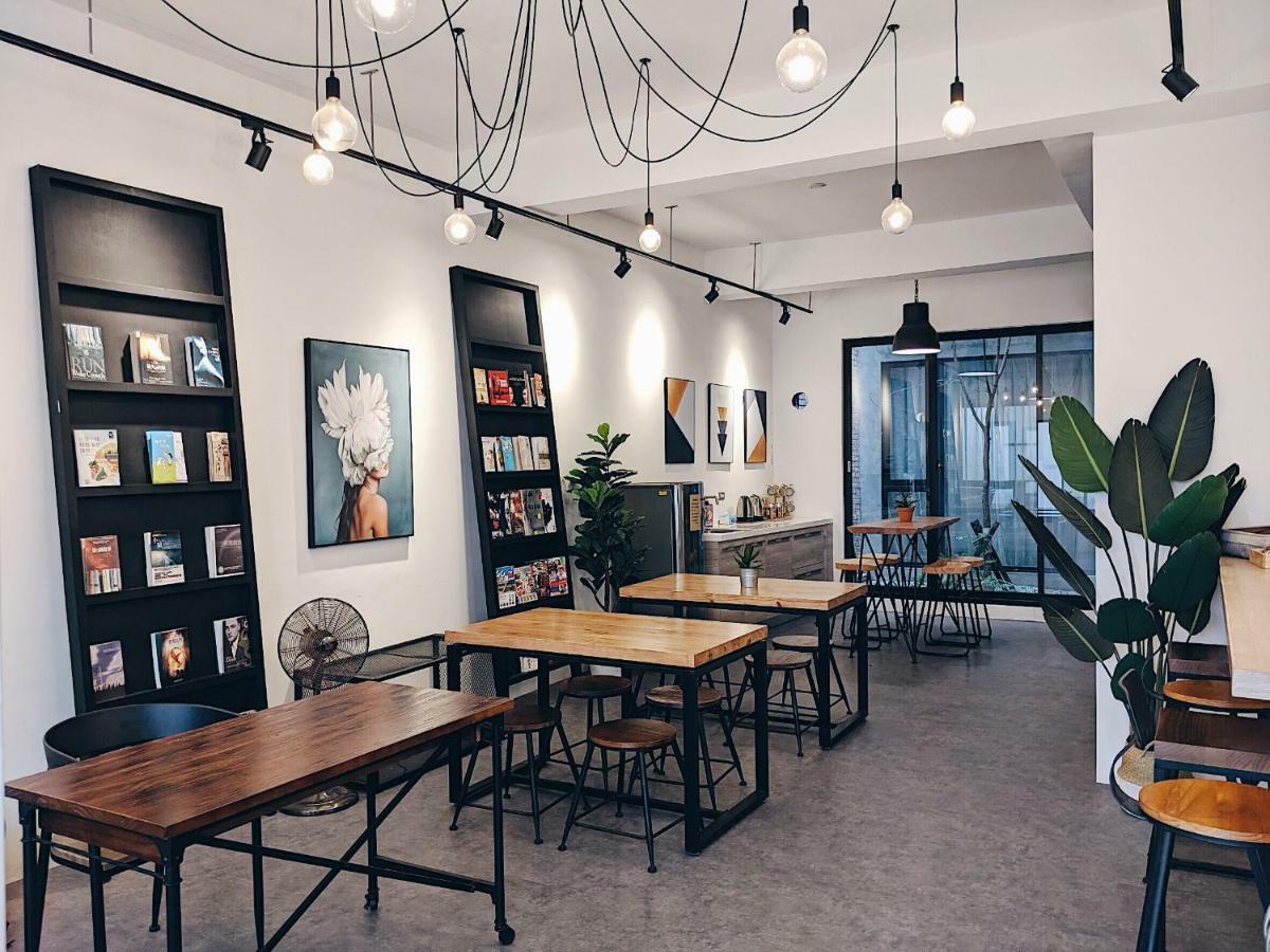 The Gatsby Apartment Tainan Esterno foto