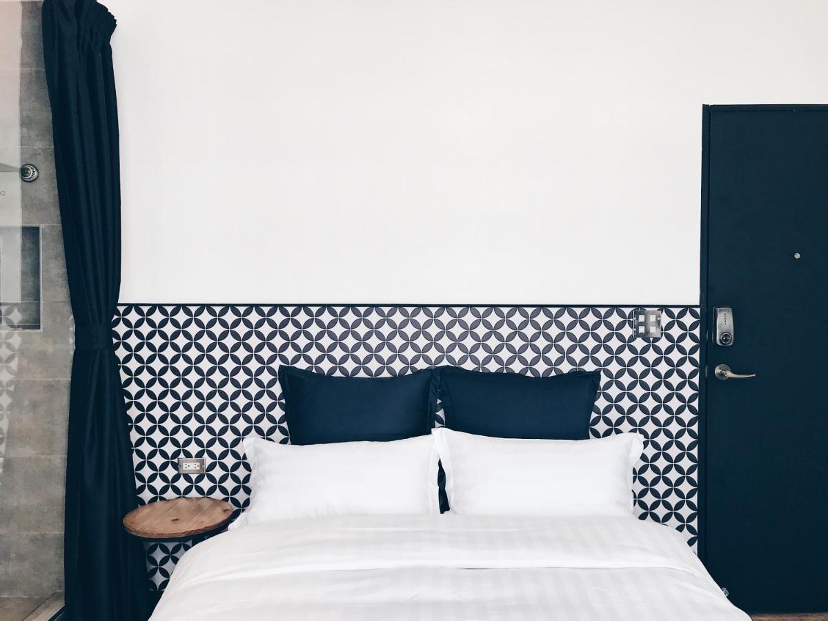 The Gatsby Apartment Tainan Esterno foto