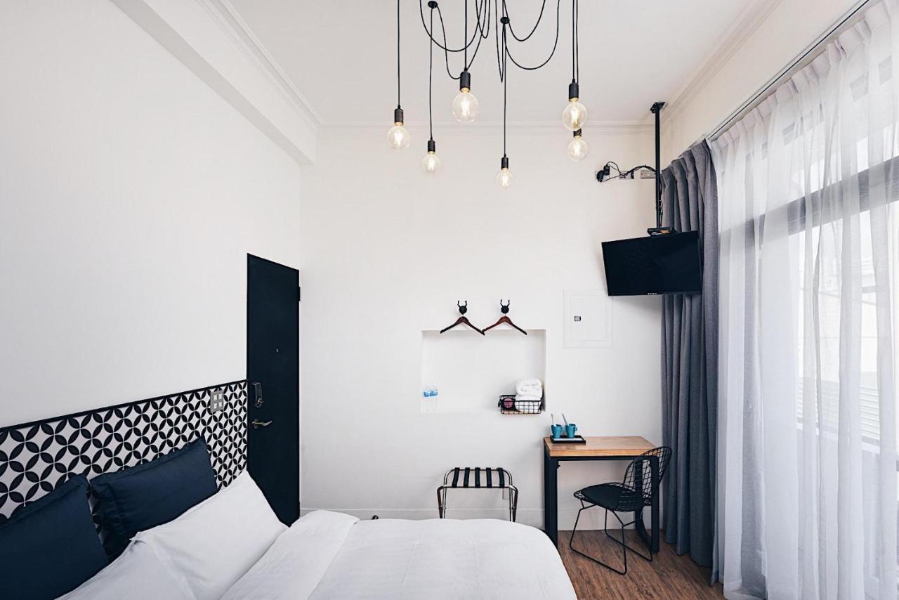 The Gatsby Apartment Tainan Esterno foto